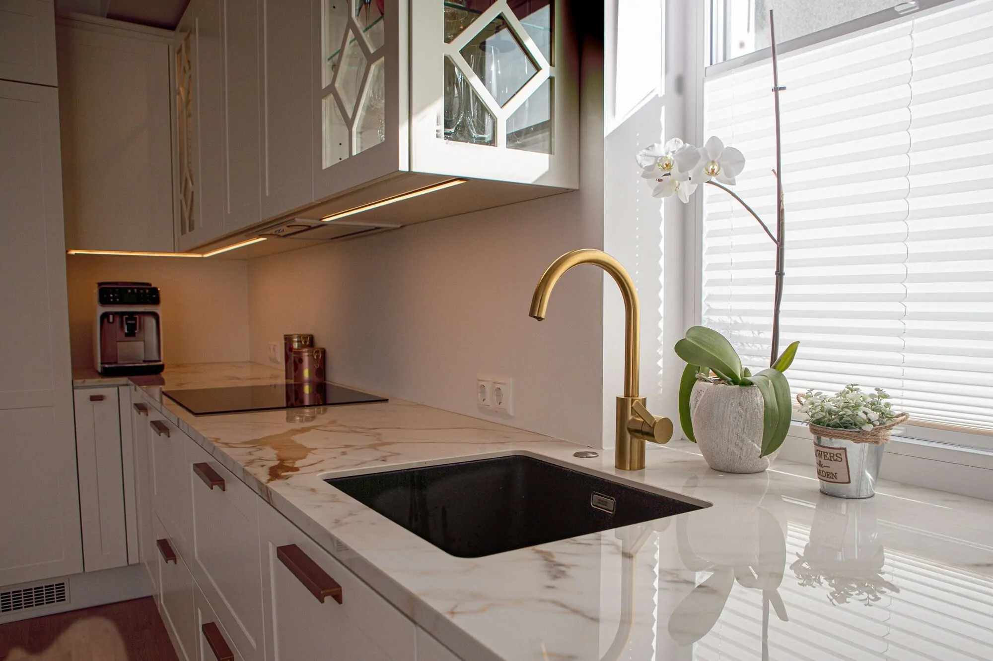 Marazzi Golden White — keraamika töötasapind